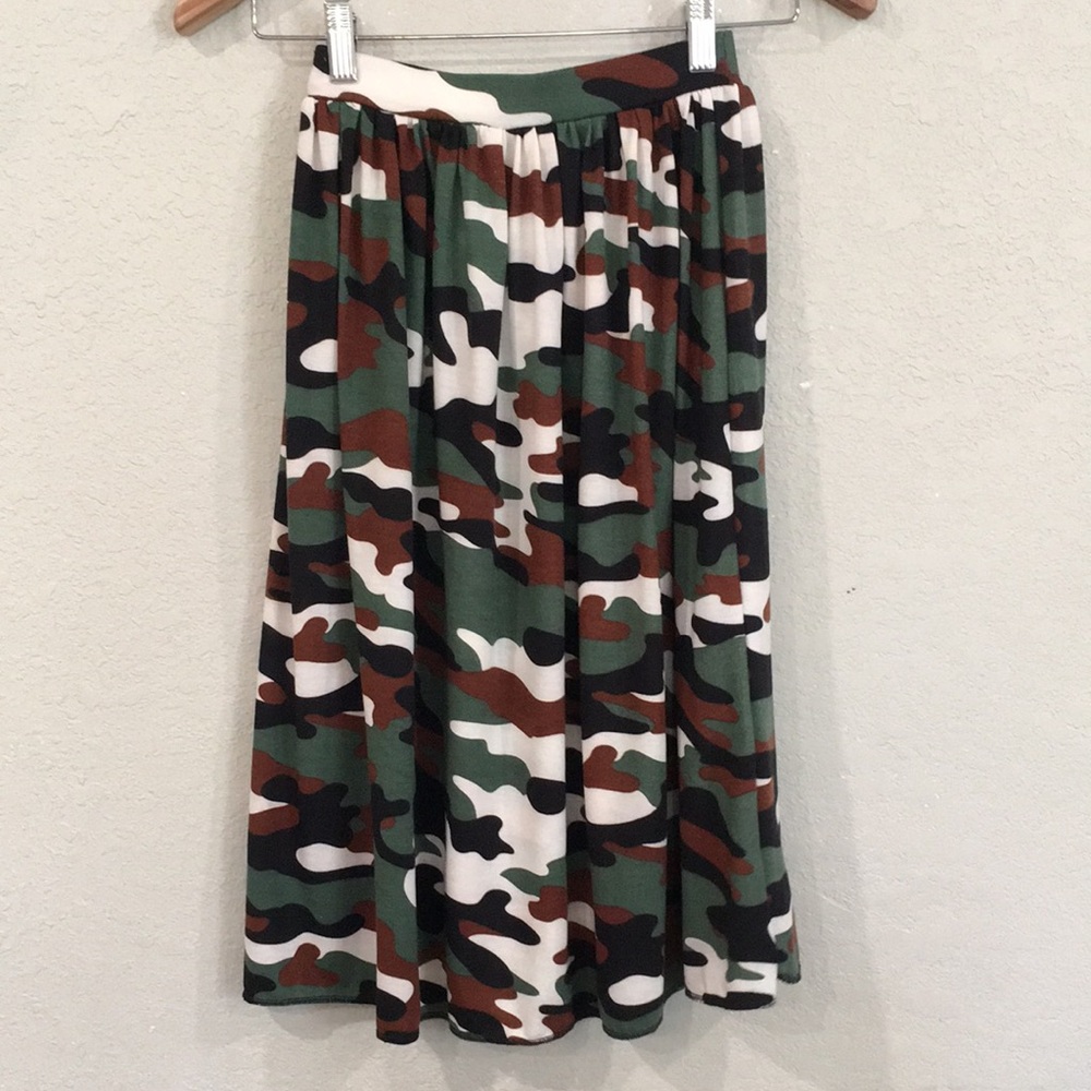 Girls Camo Midi Skirt - Green Camo - Picture 5 of 8